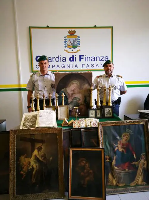 Fasano, scovato ladro di opere d'arte