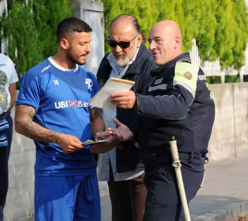 Se sono i vigili a far correre i giocatori