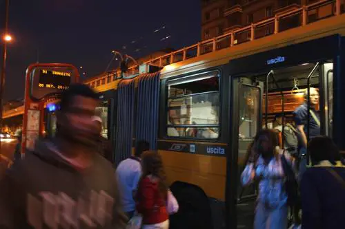 Ancora una donna aggredita sul filobus della paura