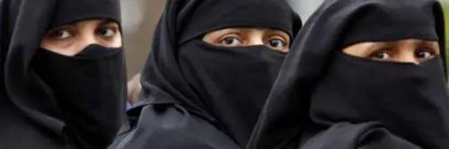 Rasata a zero perché rifiuta il velo. Per il giudice non fu maltrattamento