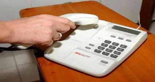 Truffatore devia chiamate dei suoi creditori alla Polstrada