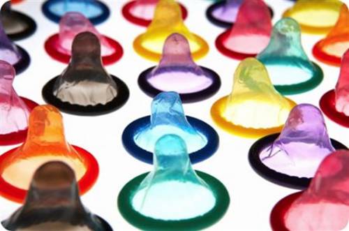 Adesso il MoVimento manda le mail sui preservativi agli iscritti 