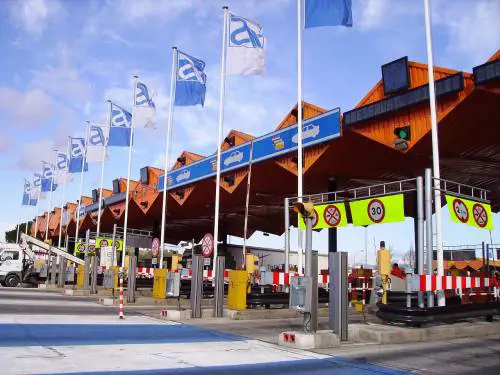 Ora Autostrade gela il governo: "Vogliamo 23 miliardi di danni"