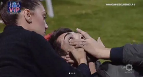 Gf Vip, Jeremias ha un segreto: "Non posso dirlo altrimenti Belen soffre"