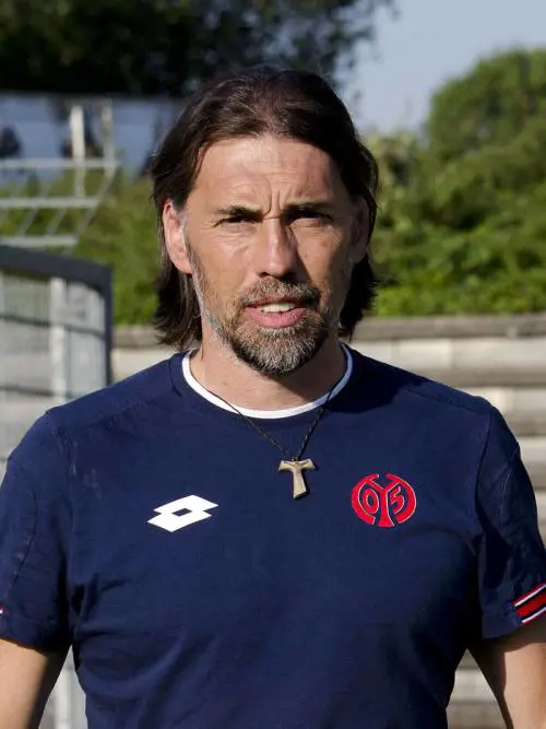 Wolfsburg, Schmidt ha un segreto: "Lavarsi sempre i denti dopo lo sforzo fisico"