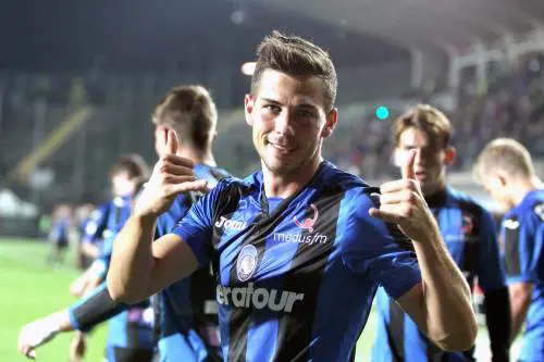 L'Atalanta senza problemi con il Verona: secco 3-0. Annullati 2 gol con il Var