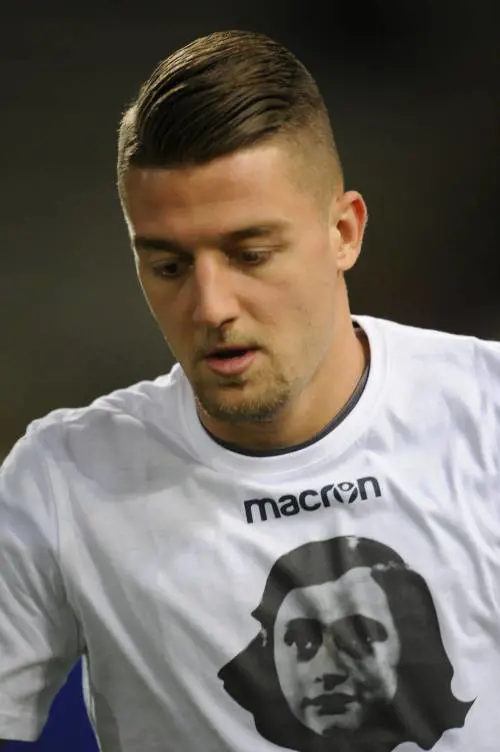 In Germania adesivi Anna Frank con la maglia dello Schalke 04
