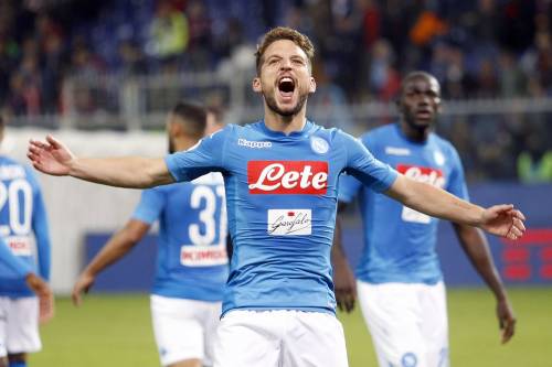 Serie A, il Napoli manda ko il Sassuolo e si riprende la vetta. Ko la Fiorentina