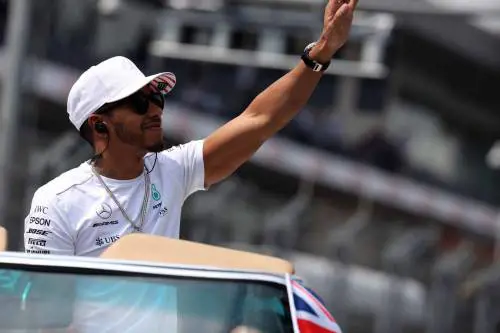 Nei paradisi offshore anche i milioni di Lewis Hamilton