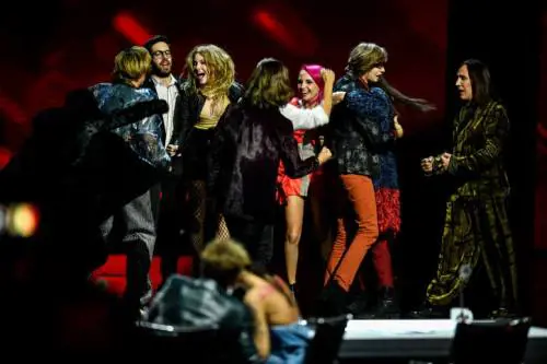 X Factor, sfida a due per la vittoria