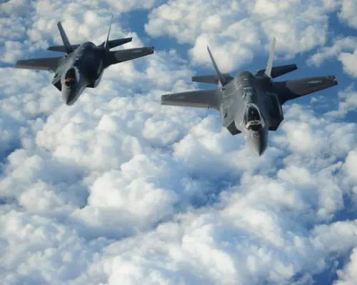 Troppi precari a Cameri: sciopera la fabbrica degli F-35