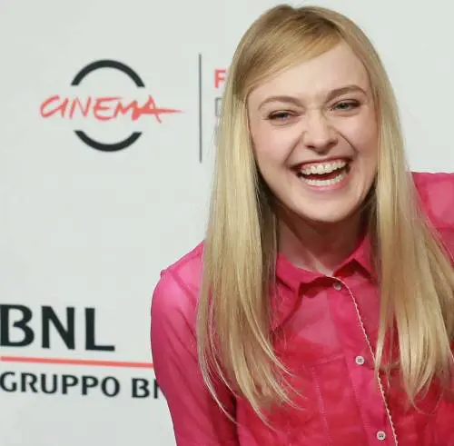 "Sul set fin da bambina mi sono salvata imparando ogni lingua"