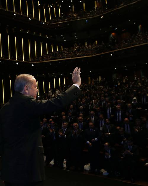 Erdoğan parla alla Camera del turismo di Ankara