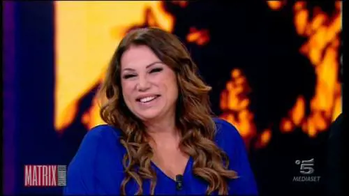 Domenica Live, Serena Grandi choc: "Ho subito violenza da un prete"