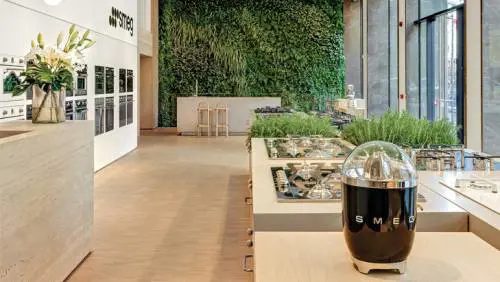 Milano, il nuovo store della Smeg tra sostenibilità e design