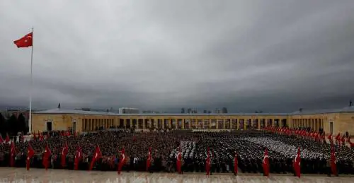 Festeggiamenti per la Festa della repubblica al Mausoleo di Ataturk ad Ankara