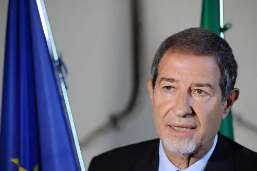 In Sicilia nasce il governo Musumeci. C'è Sgarbi, non la Lega