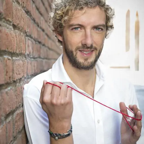 D'Avenia fa innamorare più di Brown