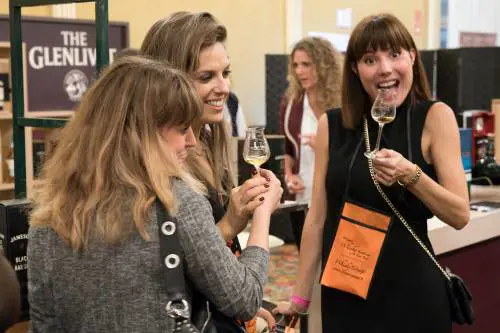 Guru scozzesi e mille bottiglie. Milano capitale dei single malt