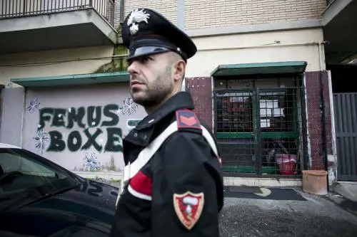 I grillini cavalcano il caso ma il violento  tifava per loro