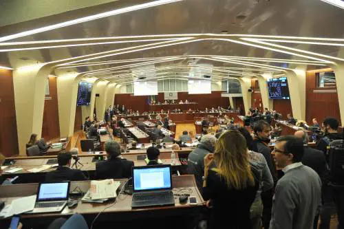 I Popolari: "Mai col Pd". E c'è l'ok di Forza Italia