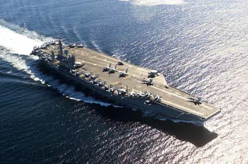La USS Nimitz in Canada / Archivio