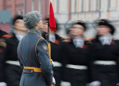 Chi c’è dietro i falsi allarmi bomba che fanno impazzire i servizi russi