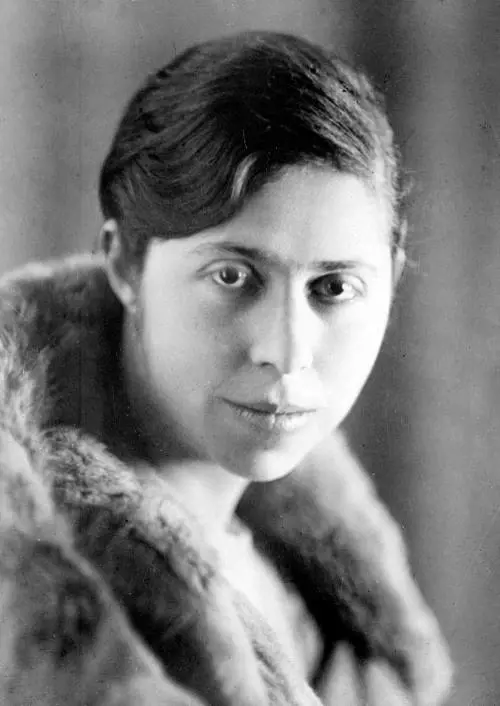 Il carnevale di Némirovsky fra tate, ironia e rimpianti