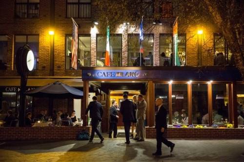 Nel ristorante italiano dei potenti americani: "Aspettiamo Trump"