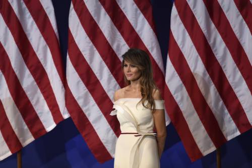 Melania Trump, First Lady da un anno: tutti i look