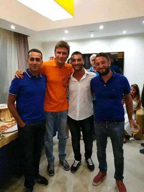 Fabrizio La Gaipa con Luigi Di Maio e Alessandro Di Battista