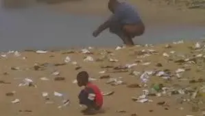 Il Ghana in emergenza nazionale: i cittadini defecano all'aperto