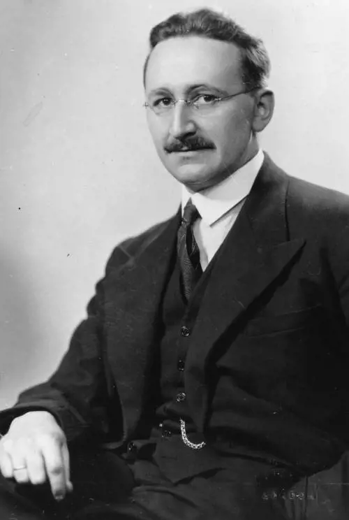 "Competizione e conoscenza": Hayek spiega gli equilibri tra libero mercato e sapere
