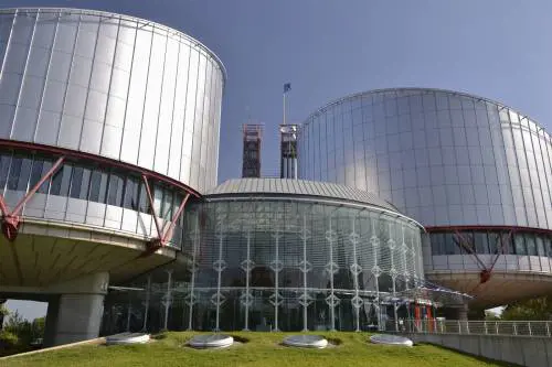 Bimbo ucciso dal padre, la Corte europea condanna l'Italia