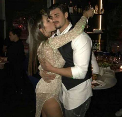 Gf Vip, "Cecilia dopo la puntata ha baciato Francesco". Spuntano le foto ma sono false