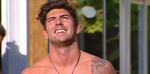 Gf Vip, Ignazio fa piangere Ivana: "Sei grassa, ti chiamiamo bracciona"