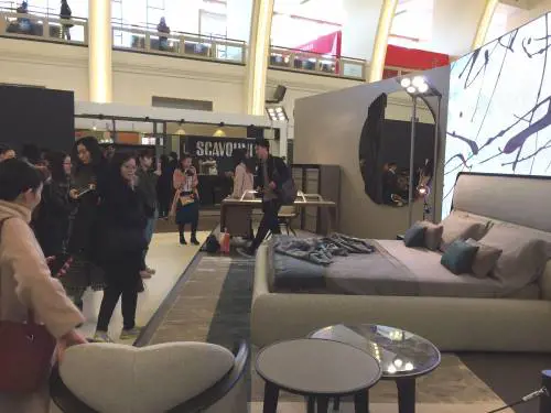 Design d'autore, qualità e prezzo: così il Salone del Mobile arreda le case in Cina