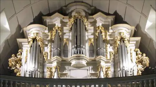 Un caratteraccio in Fuga Ecco il Bach di Buscaroli