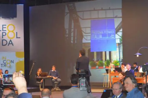 Le truppe in fuga dal Pd che affonda