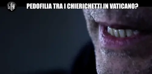 Abusi in Vaticano, ex chierichetto:  "Con il prete guardavamo porno" 