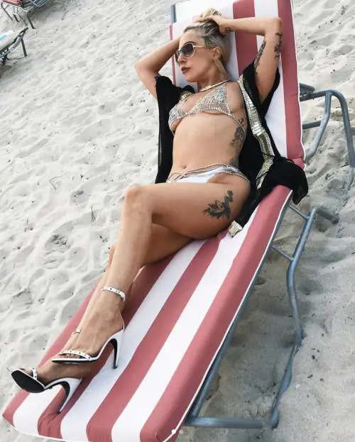 Lady Gaga, sexy immagini