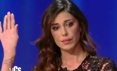 Belen contro il ministro Orlando: "Il mio video hot ancora in rete Denunciare non serve a niente"