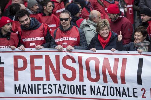 Pensioni, Cgil in piazza: "Il governo Gentiloni non mantiene gli impegni"