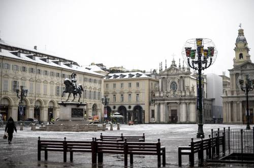 Maltempo, allerta al Sud. Prima neve a Torino