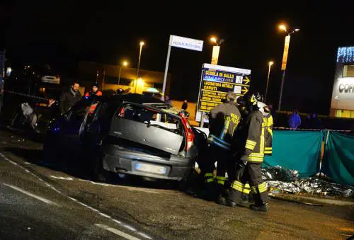Incidente a Saronno, la strage di tre giovani amici