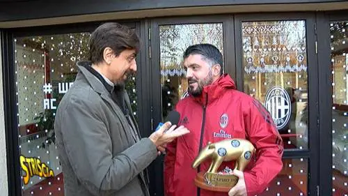 Striscia la notizia, Staffelli consegna il Tapiro d'oro a Rino Gattuso