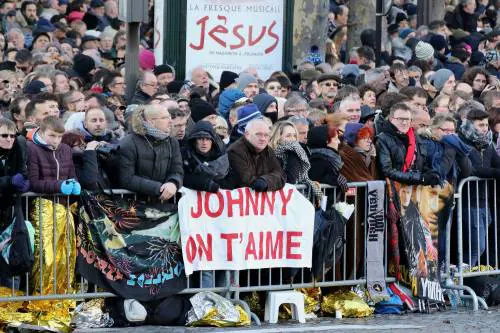 Un milione per Johnny Hallyday Se il rock unisce più della patria