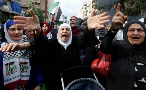 Beirut, scontri all'ambasciata Usa contro Gerusalemme capitale