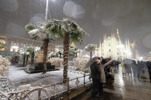 Meteo, la prima neve a Milano Pericolo "freezing rain" al Nord