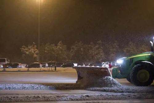 Maltempo, neve e gelo al Nord: disagi sulle strade